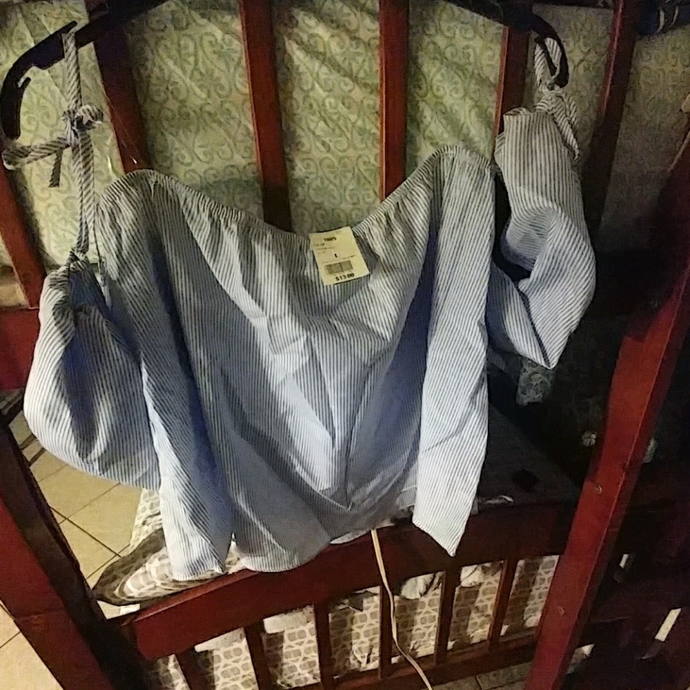 SHOLDERLESS BLUE STRIPPED BLOUSE